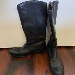 Black leather Frye boots